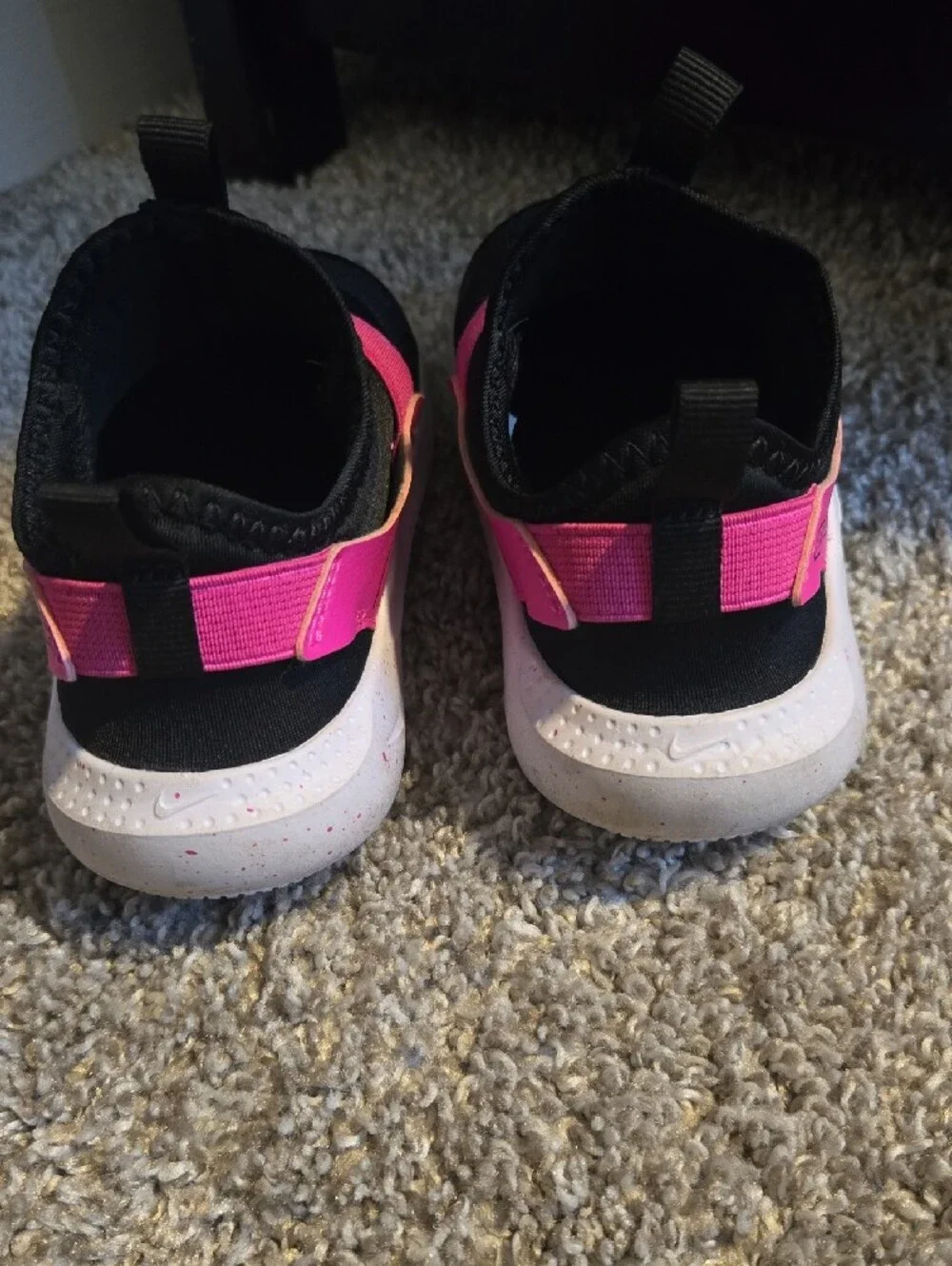 Nike Kids Black Sneakers with Hot Pink Strap